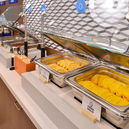 Holiday Inn Express & Suites Trinidad By Ihg Esterno foto