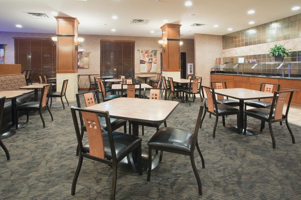 Holiday Inn Express & Suites Trinidad By Ihg Esterno foto