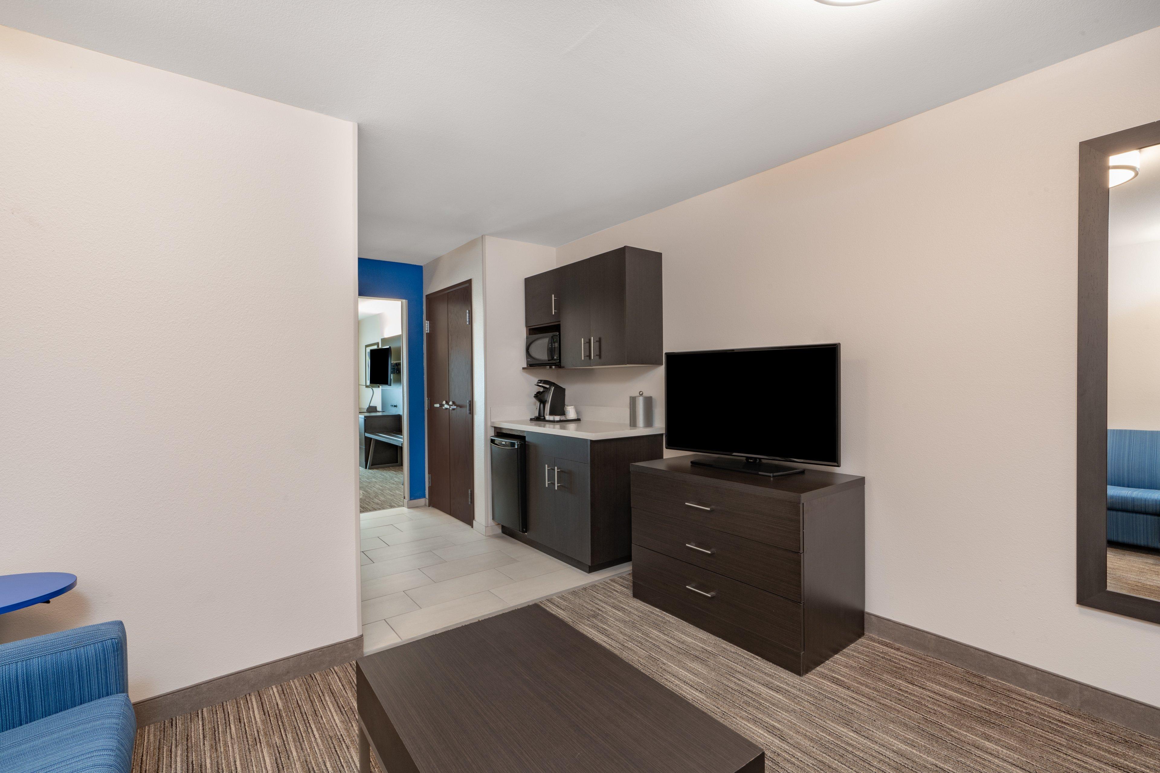 Holiday Inn Express & Suites Trinidad By Ihg Esterno foto