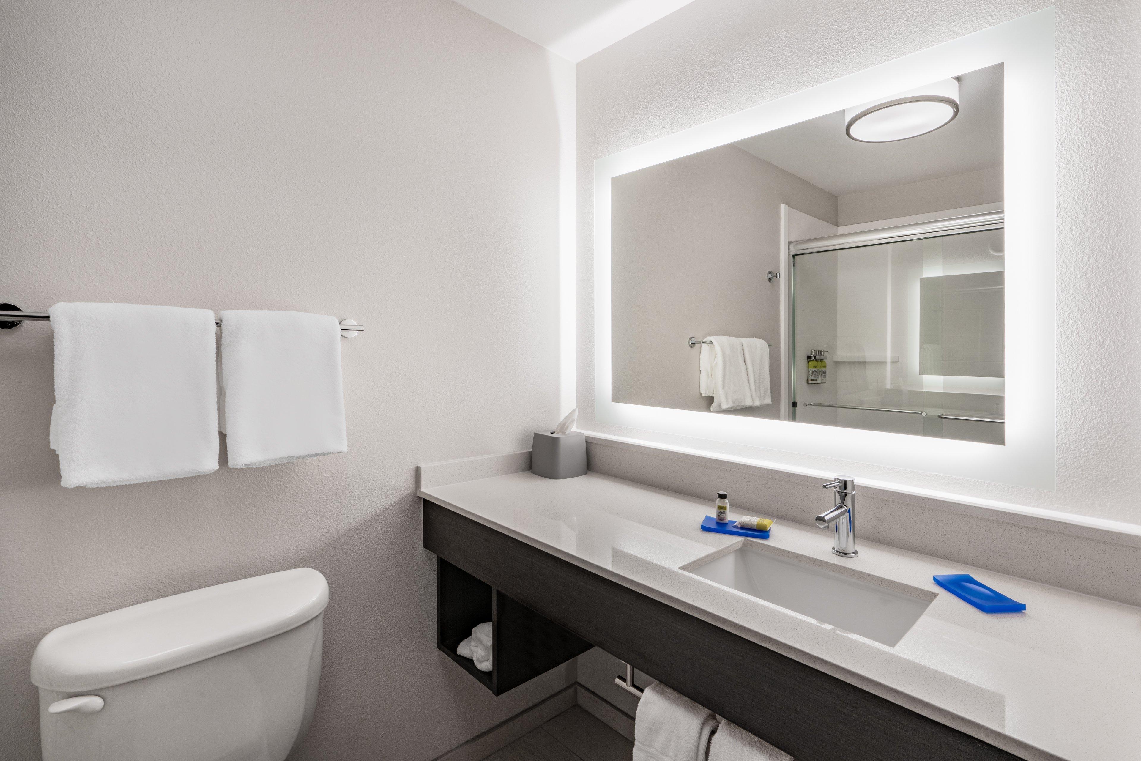 Holiday Inn Express & Suites Trinidad By Ihg Esterno foto