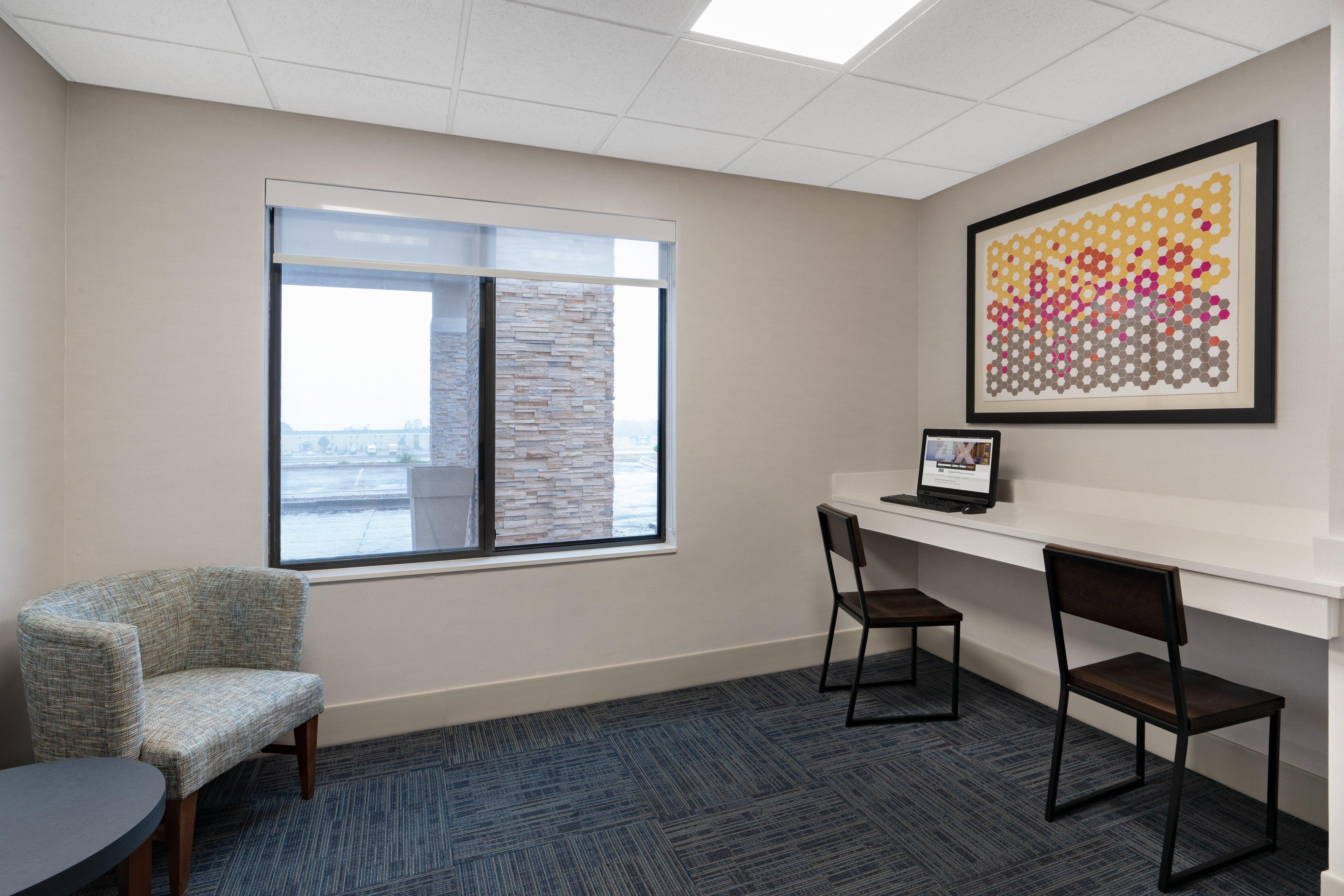 Holiday Inn Express & Suites Trinidad By Ihg Esterno foto