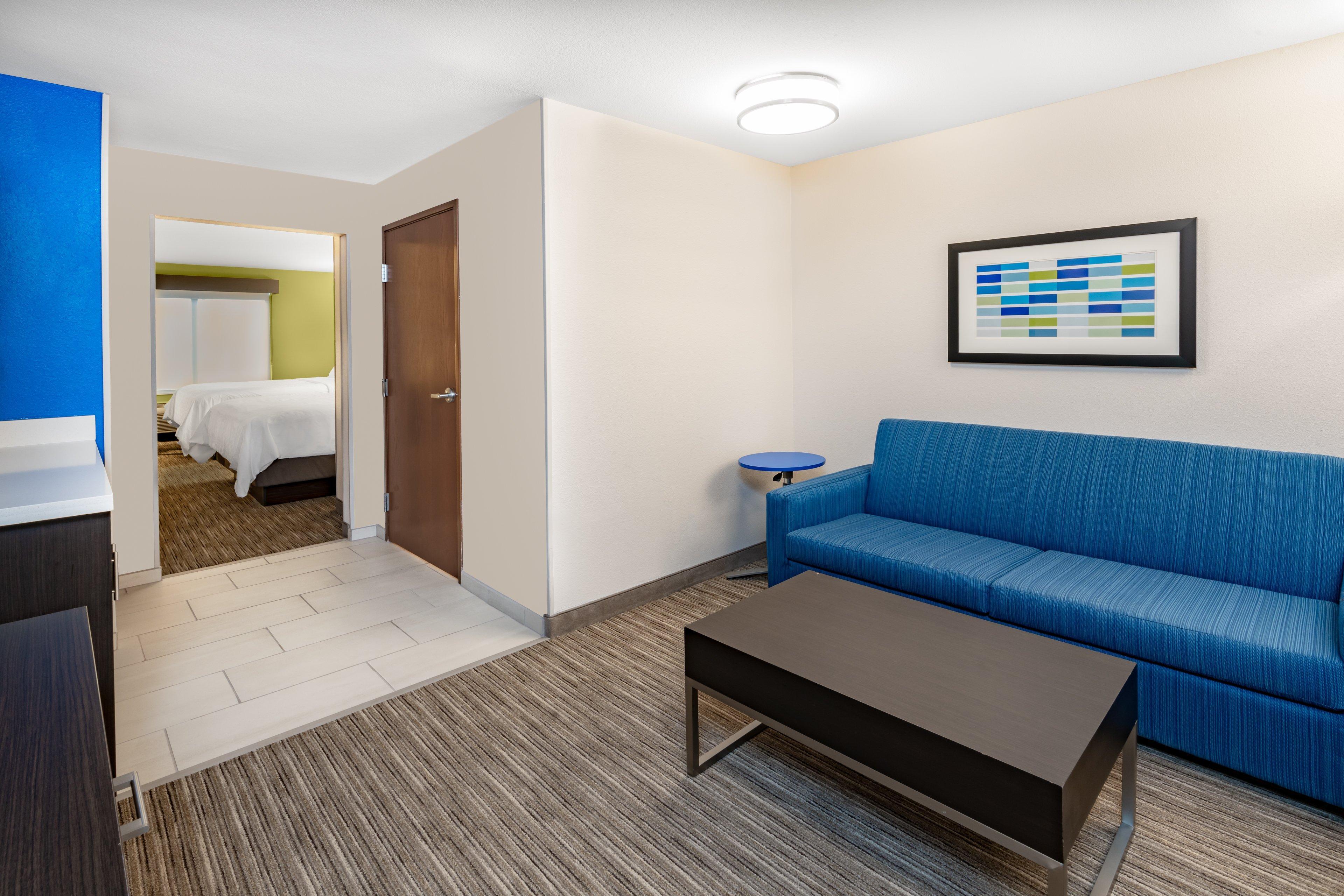 Holiday Inn Express & Suites Trinidad By Ihg Esterno foto
