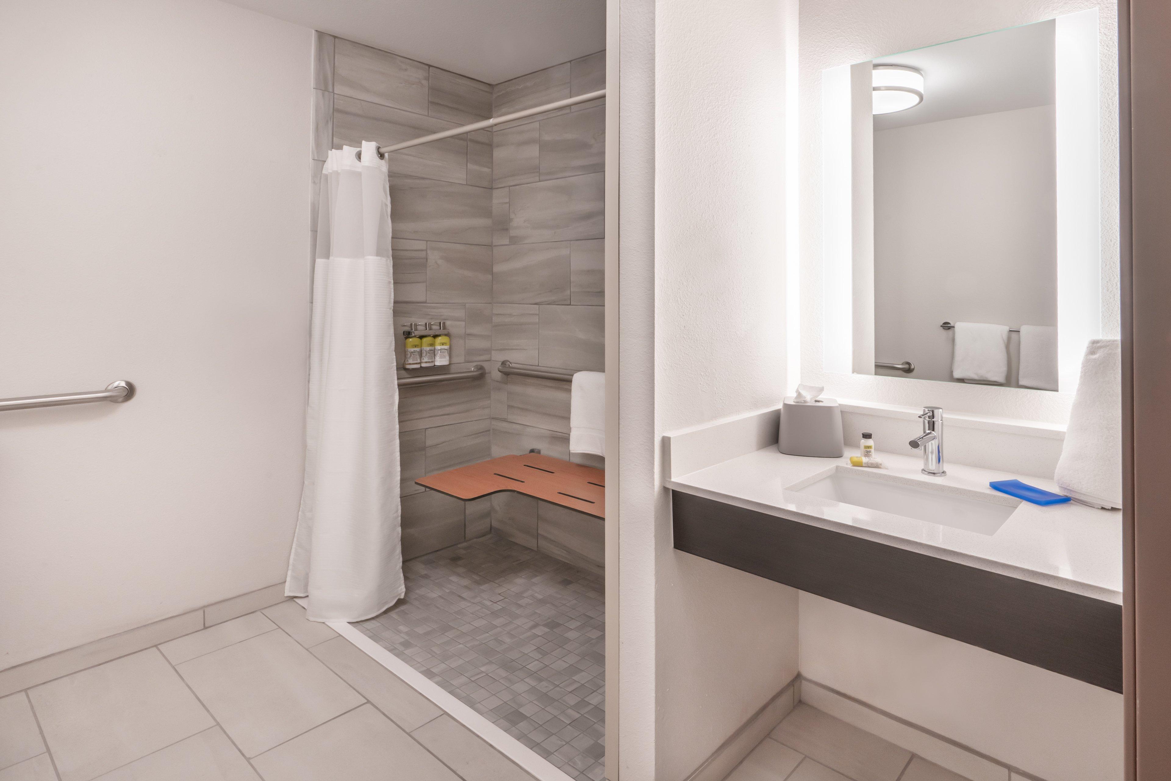 Holiday Inn Express & Suites Trinidad By Ihg Esterno foto