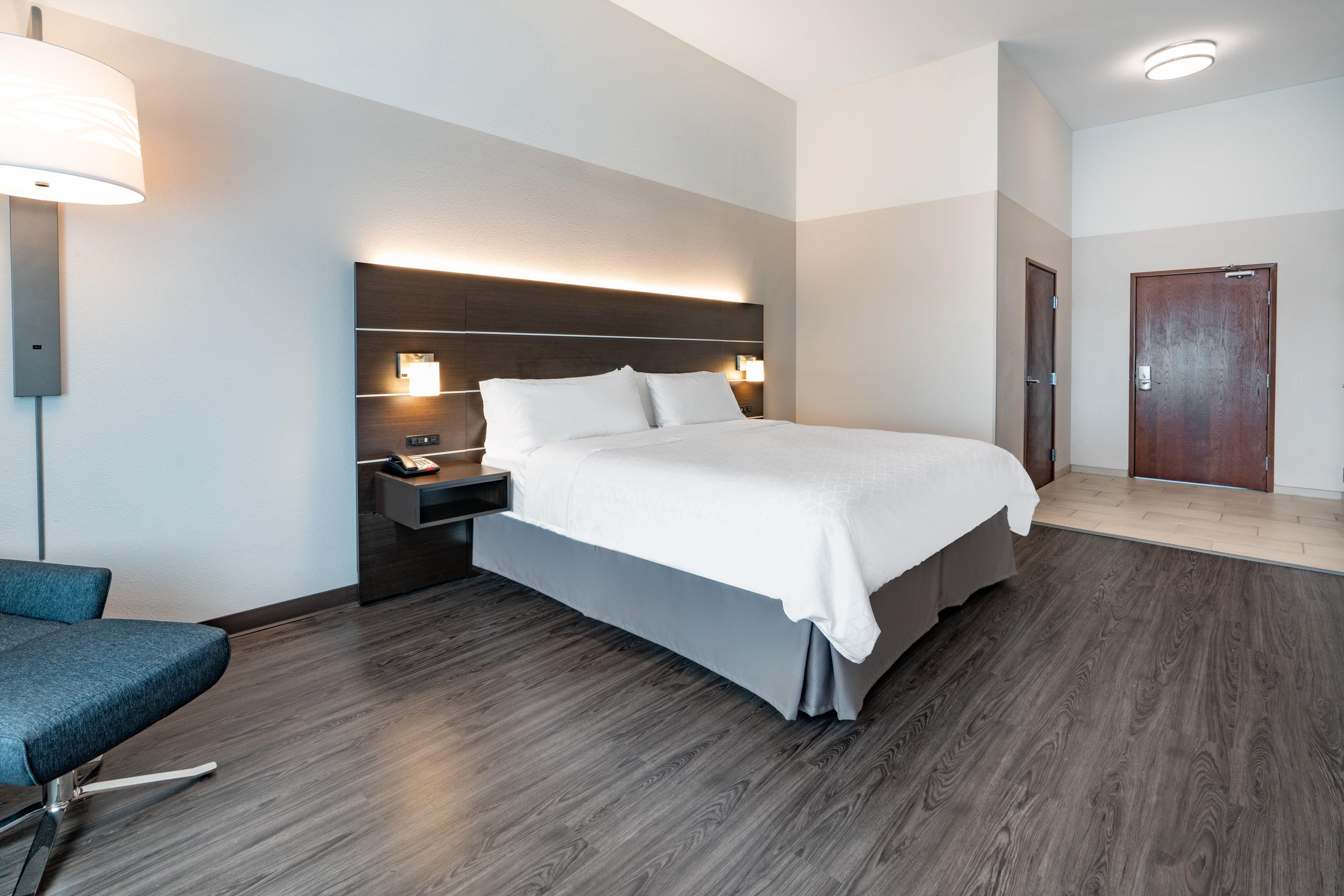 Holiday Inn Express & Suites Trinidad By Ihg Esterno foto